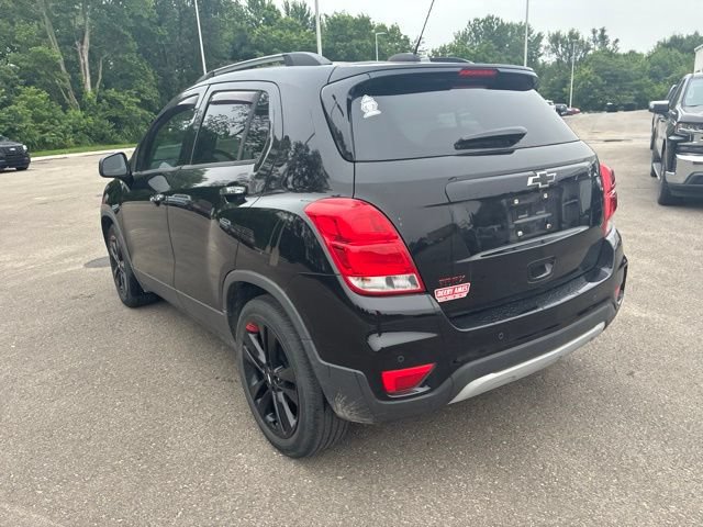 Used 2019 Chevrolet Trax LT w/ Sun & Sound Package FWD image 11