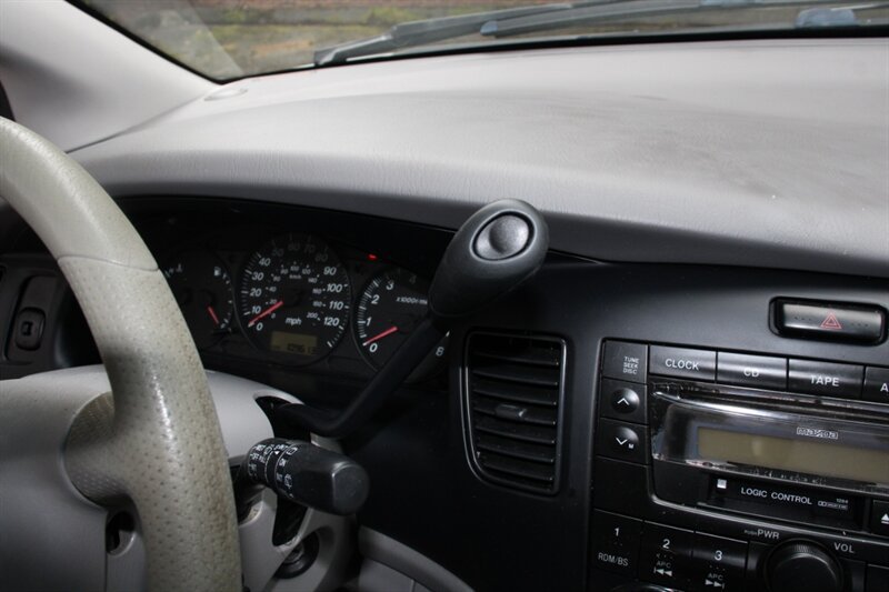 Used 2000 MAZDA MPV ES FWD image 8