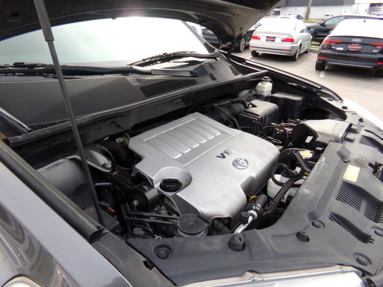 Used 2012 Toyota Highlander SE w/ Tow Pkg image 29