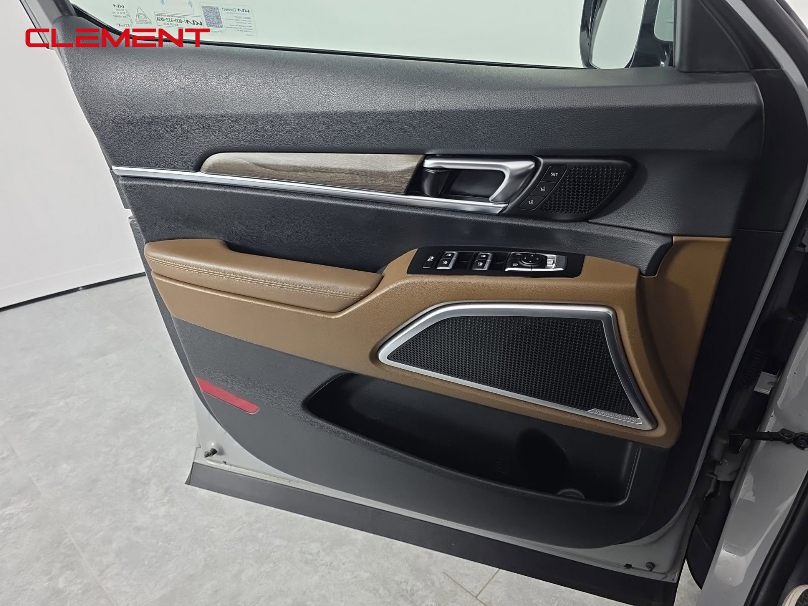 Used 2022 Kia Telluride SX w/ SX Prestige Package image 28