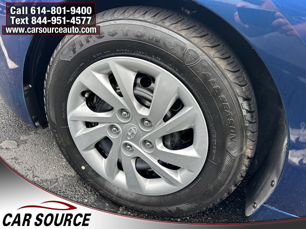 Used 2020 Hyundai Elantra SE FWD image 14