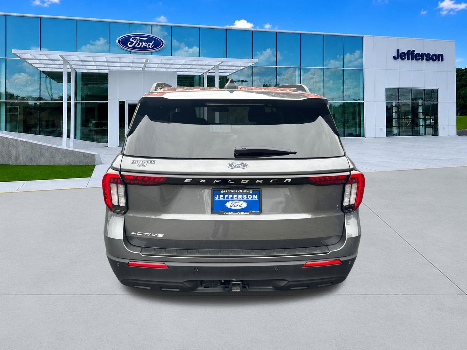 New 2026 Ford Explorer Active RWD image 6