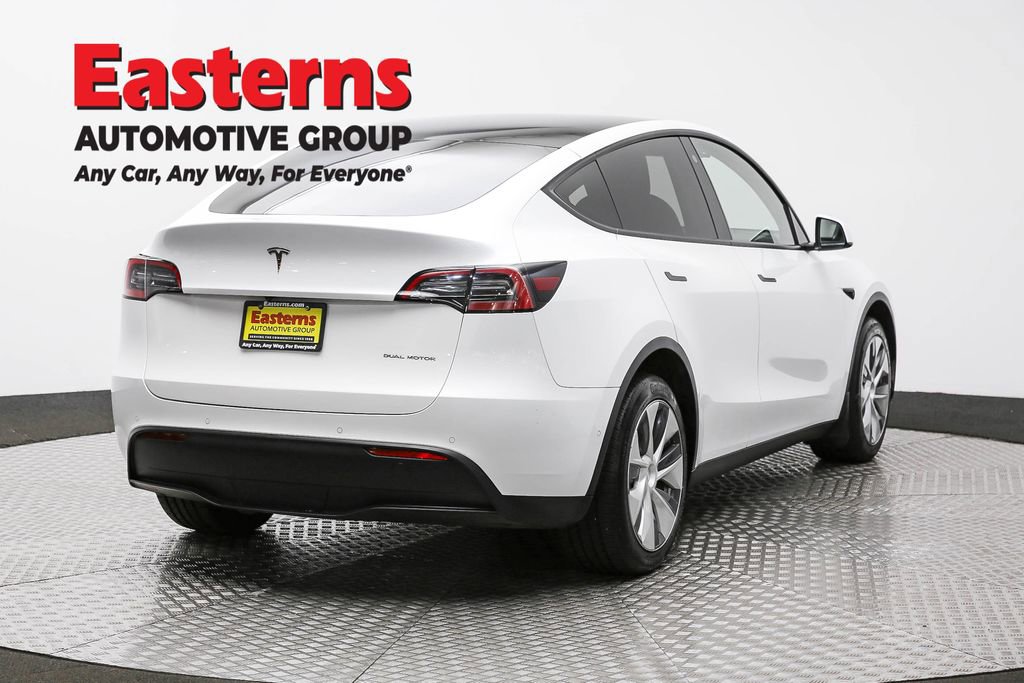 Used 2022 Tesla Model Y Long Range image 5