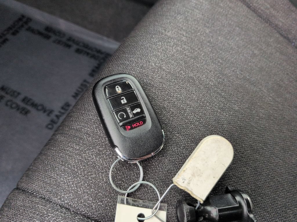 Used 2025 Honda Accord LX image 30