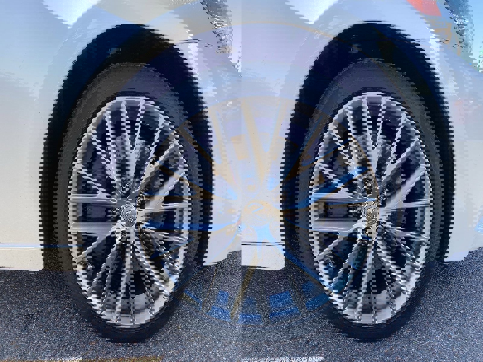 Used 2016 Lexus IS 200t image 10