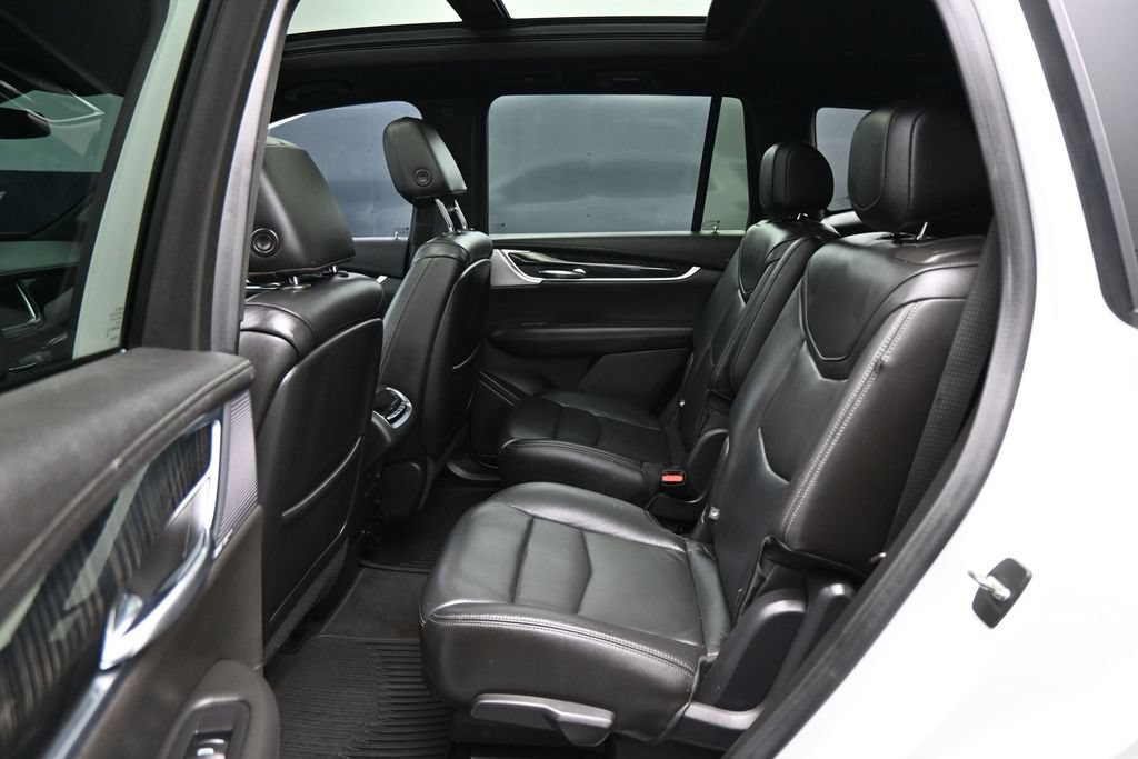 Used 2020 Cadillac XT6 Premium Luxury AWD/4WD image 26