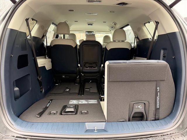 New 2026 Kia Carnival EX FWD image 29