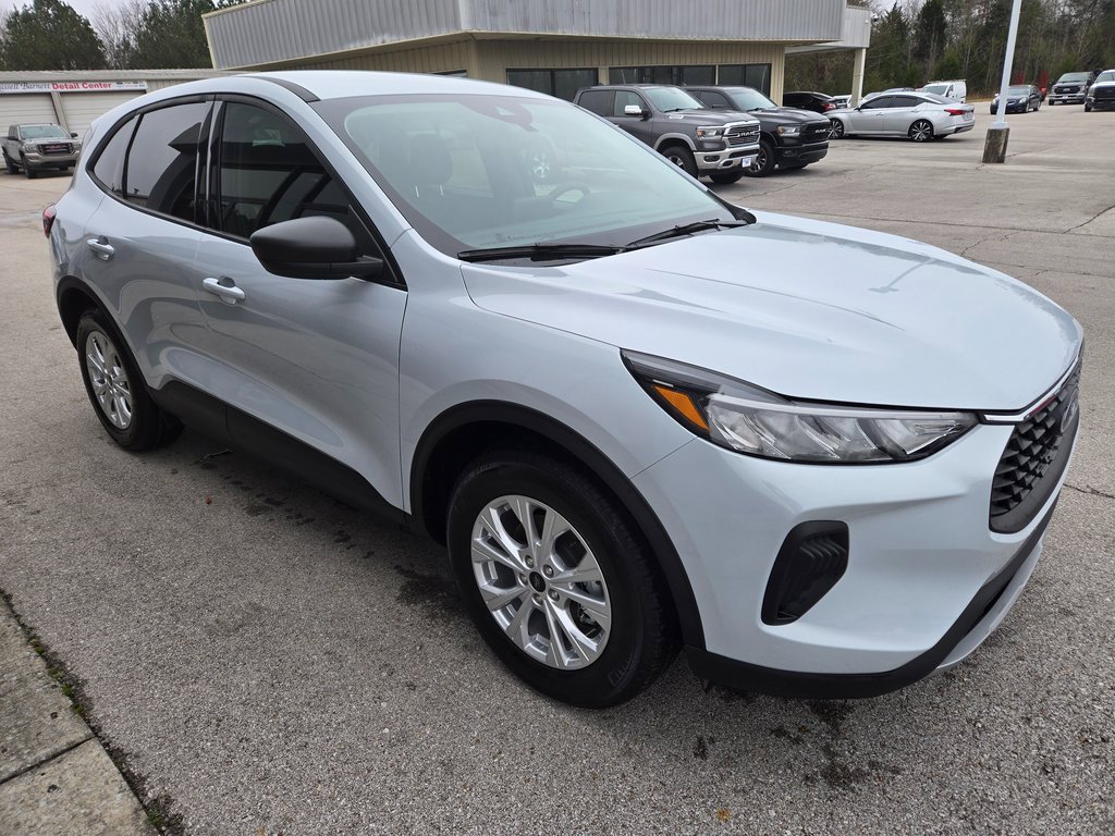 Used 2025 Ford Escape Active image 2