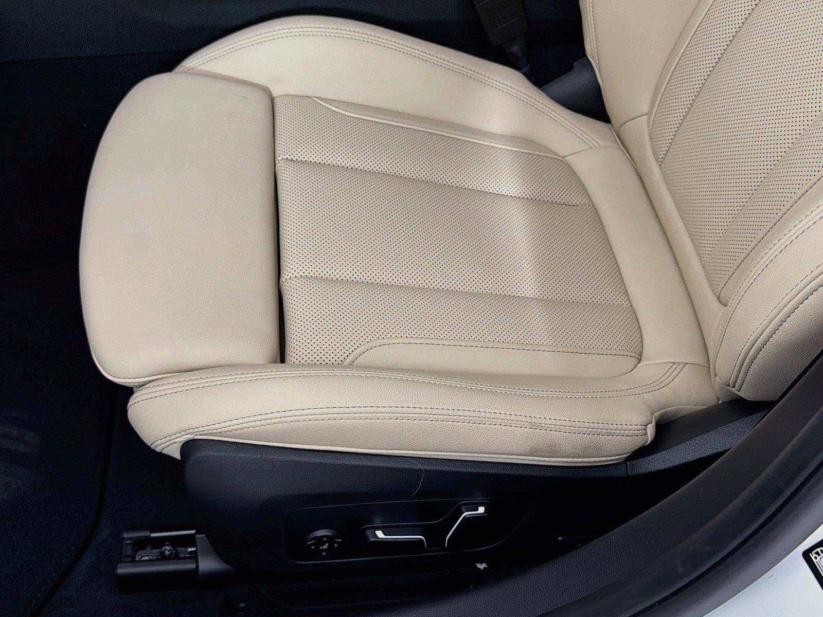 New 2026 BMW 330i xDrive Sedan w/ Premium Package AWD/4WD image 19