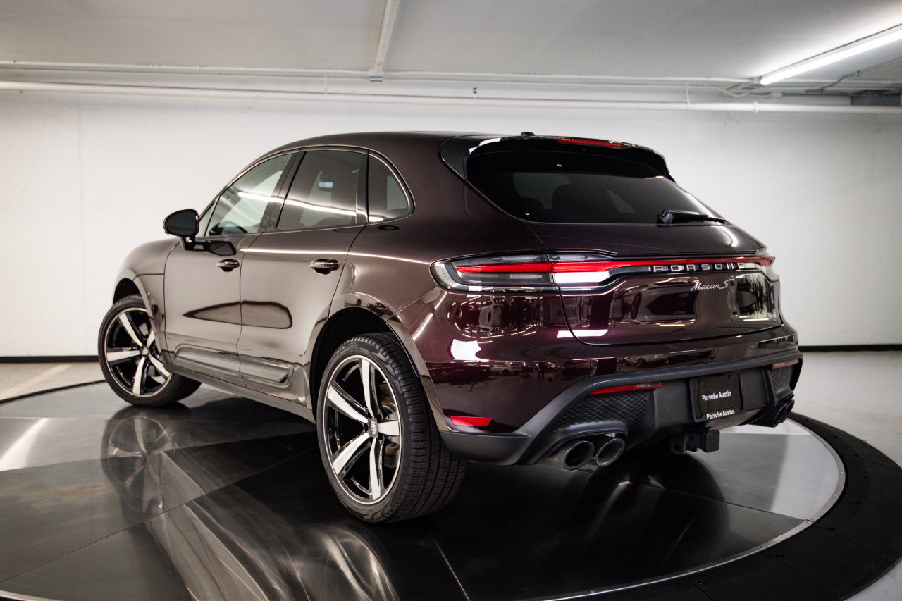 Certified 2026 Porsche Macan S AWD/4WD image 3