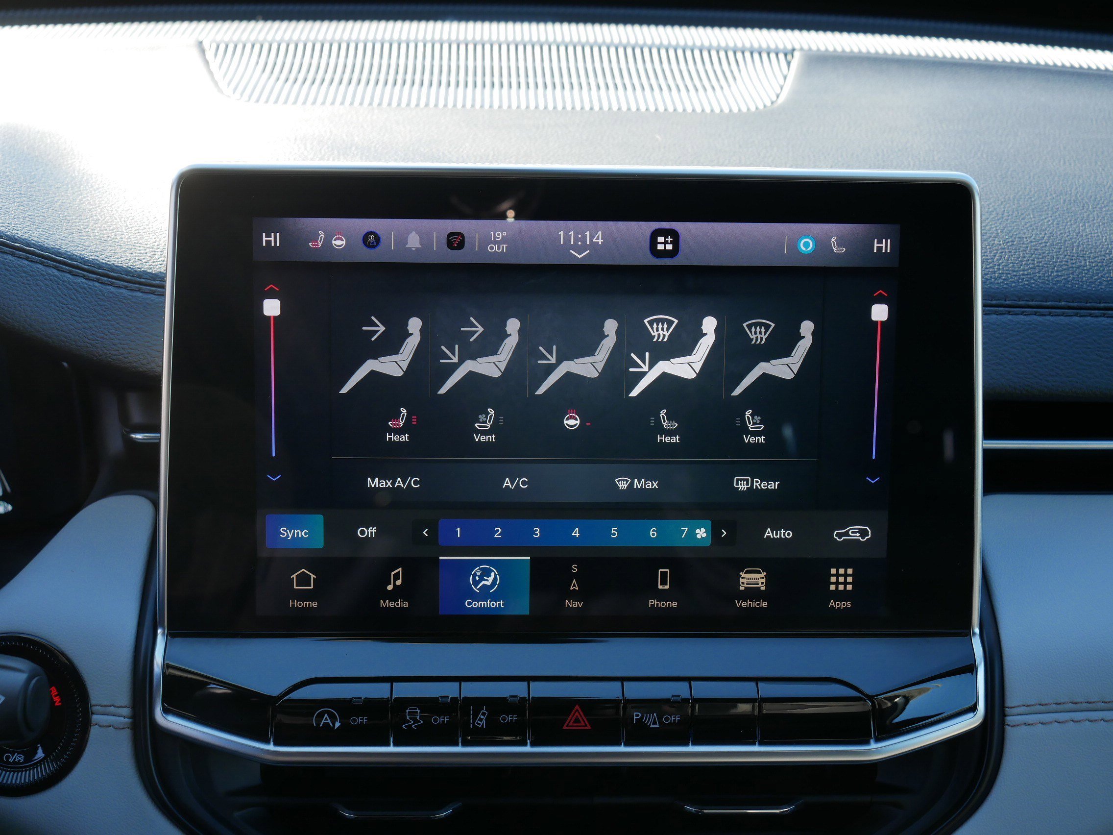 Certified 2024 Jeep Compass Limited w/ Elite Group image 23