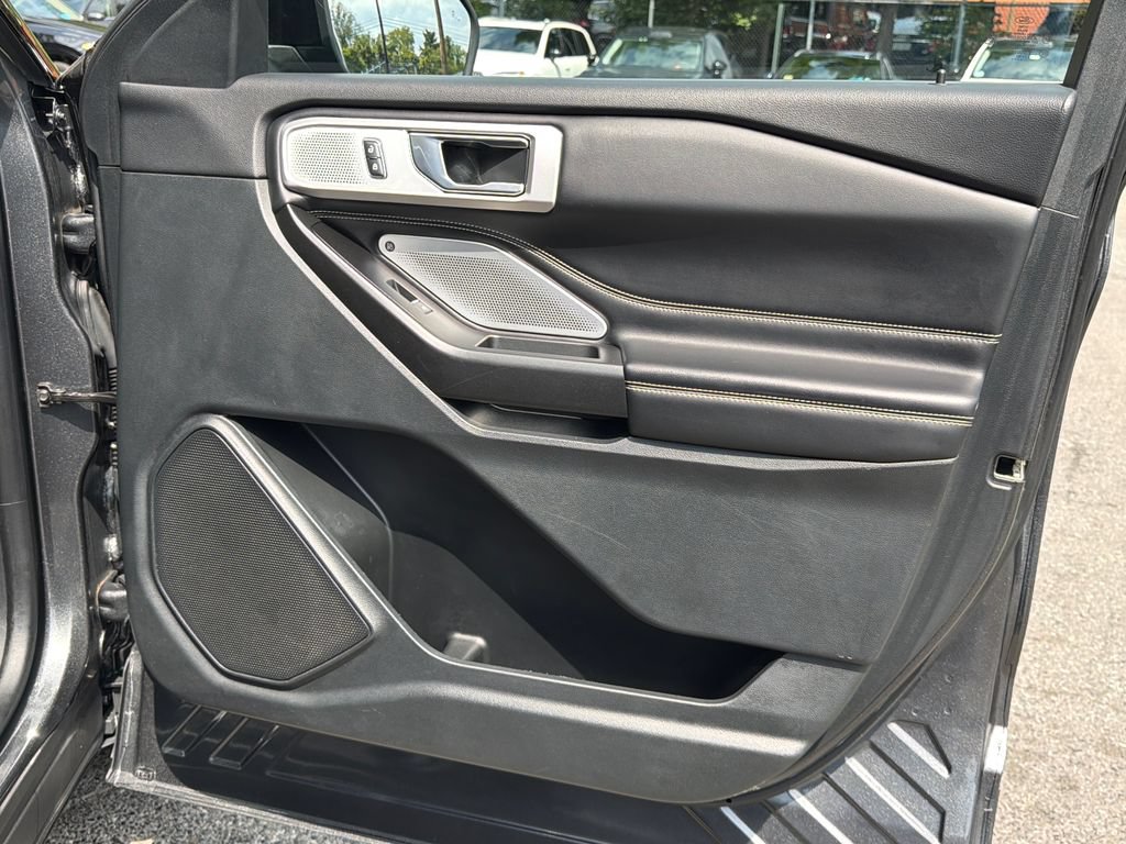 Used 2020 Ford Explorer ST w/ ST Street Pack AWD/4WD image 11