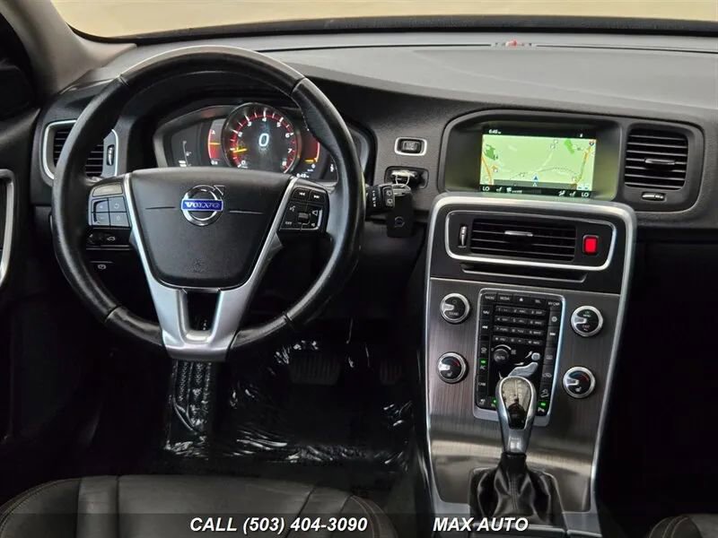Used 2016 Volvo V60 T5 Cross Country w/ Convenience Package image 24