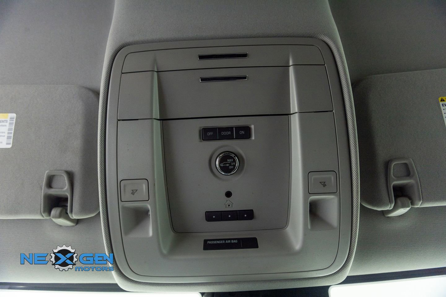 Used 2020 Chevrolet Suburban LT w/ Luxury Package image 21