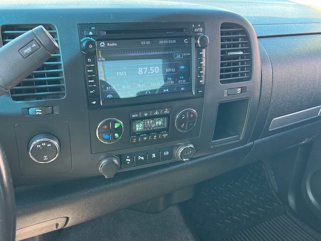 Used 2011 GMC Sierra 2500 SLE w/ SLE Preferred Package AWD/4WD image 21