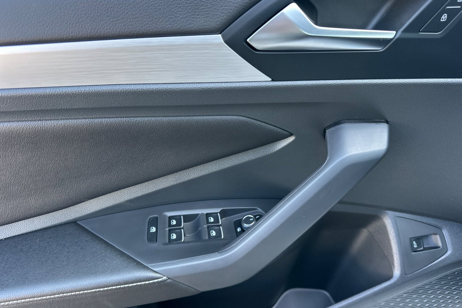 New 2026 Volkswagen Jetta Sport image 9