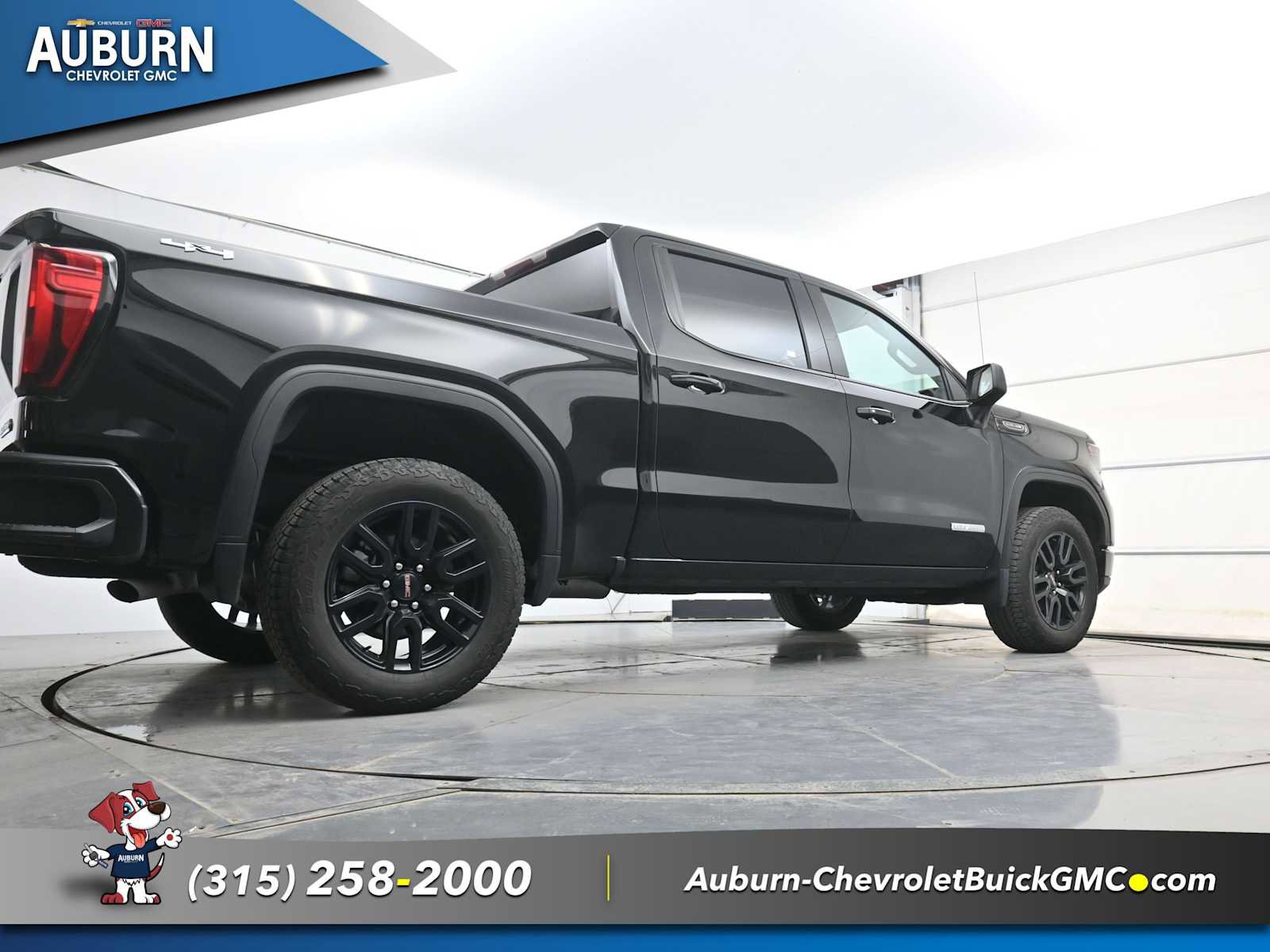 Used 2025 GMC Sierra 1500 Elevation image 21