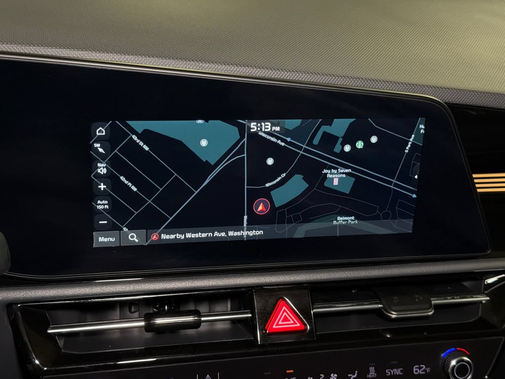 Certified 2024 Kia Niro Wind FWD image 32
