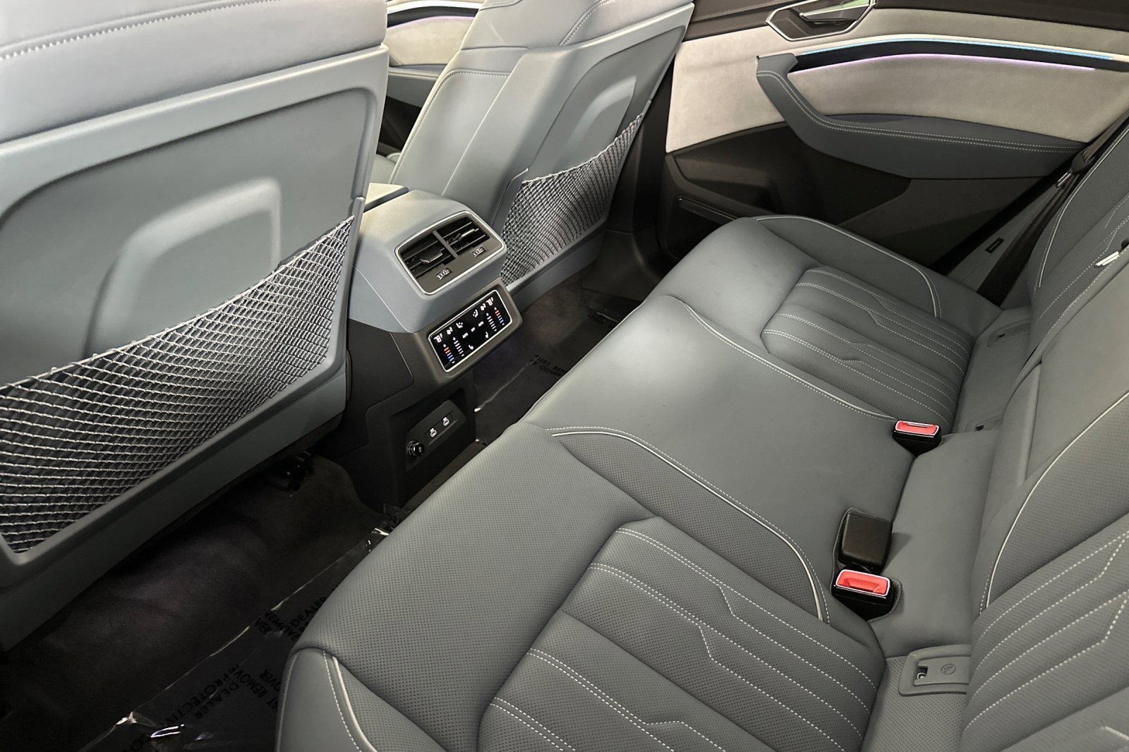 Used 2023 Audi e-tron Prestige w/ Prestige Package image 11