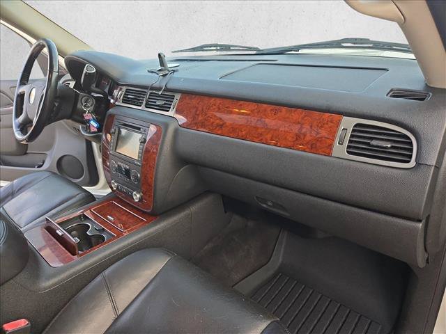 Used 2011 Chevrolet Tahoe LTZ AWD/4WD image 21