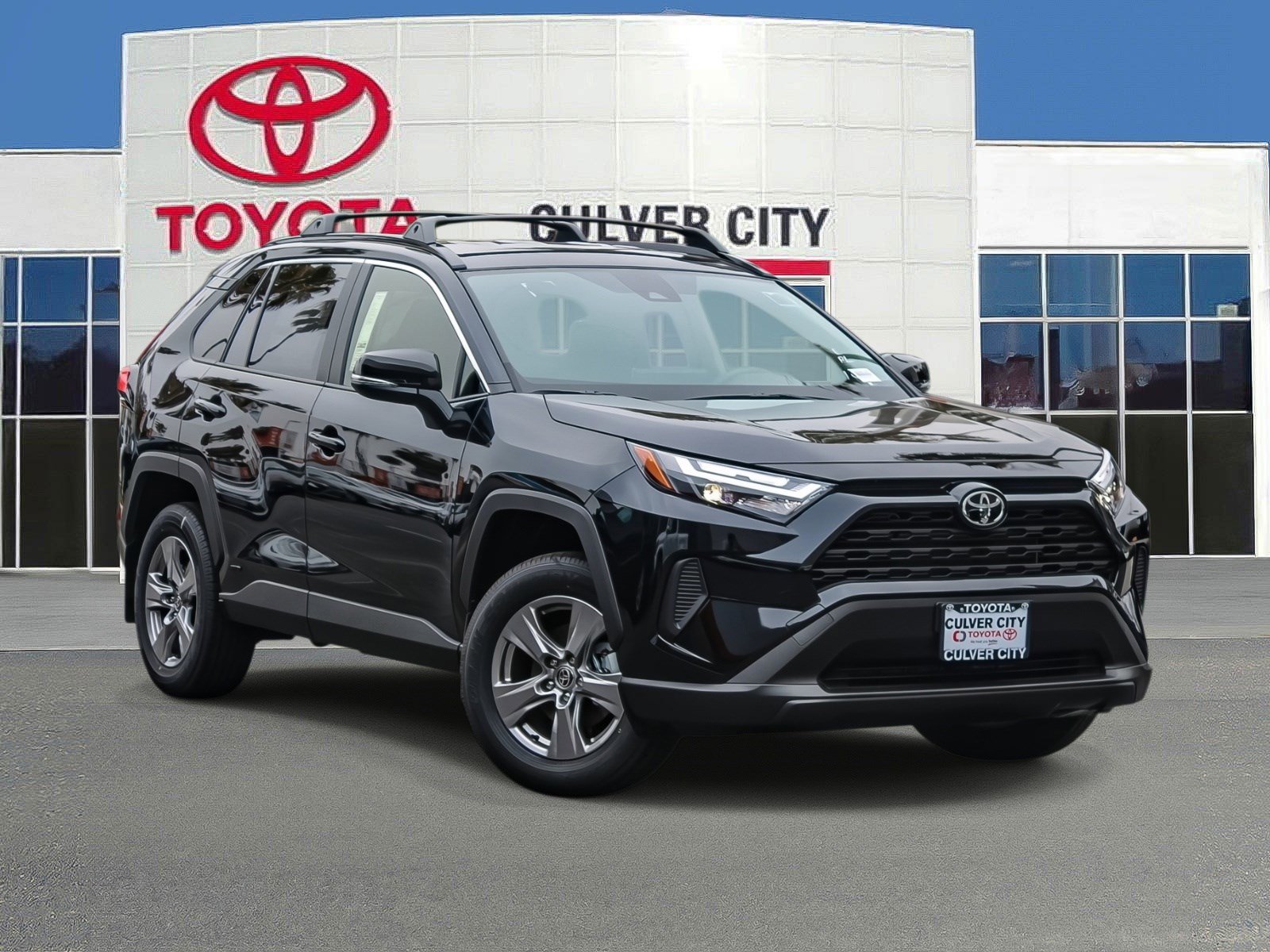 New 2025 Toyota RAV4 XLE