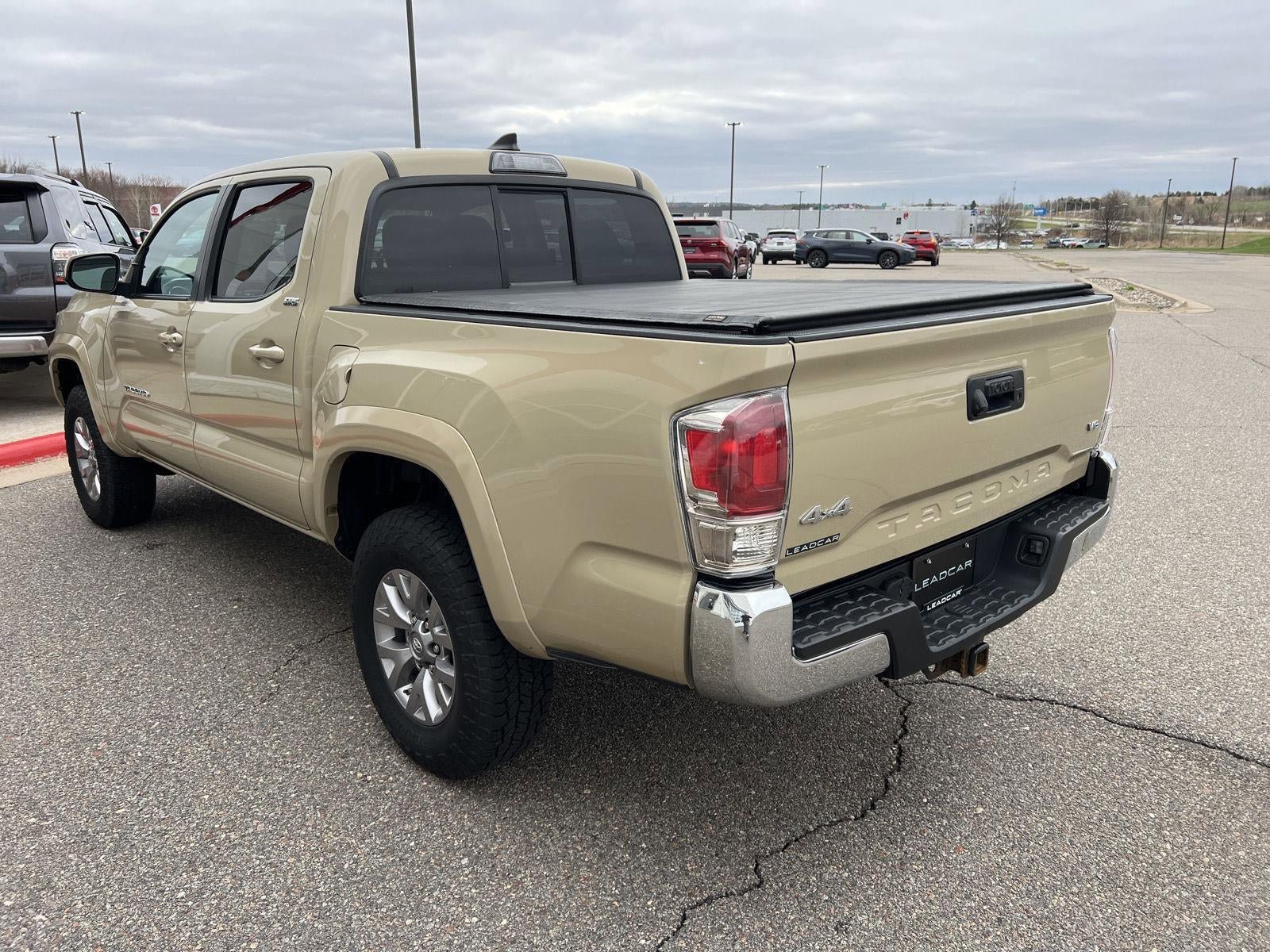 Used 2016 Toyota Tacoma SR5 w/ SR5 Appearance Package (SN) AWD/4WD image 7