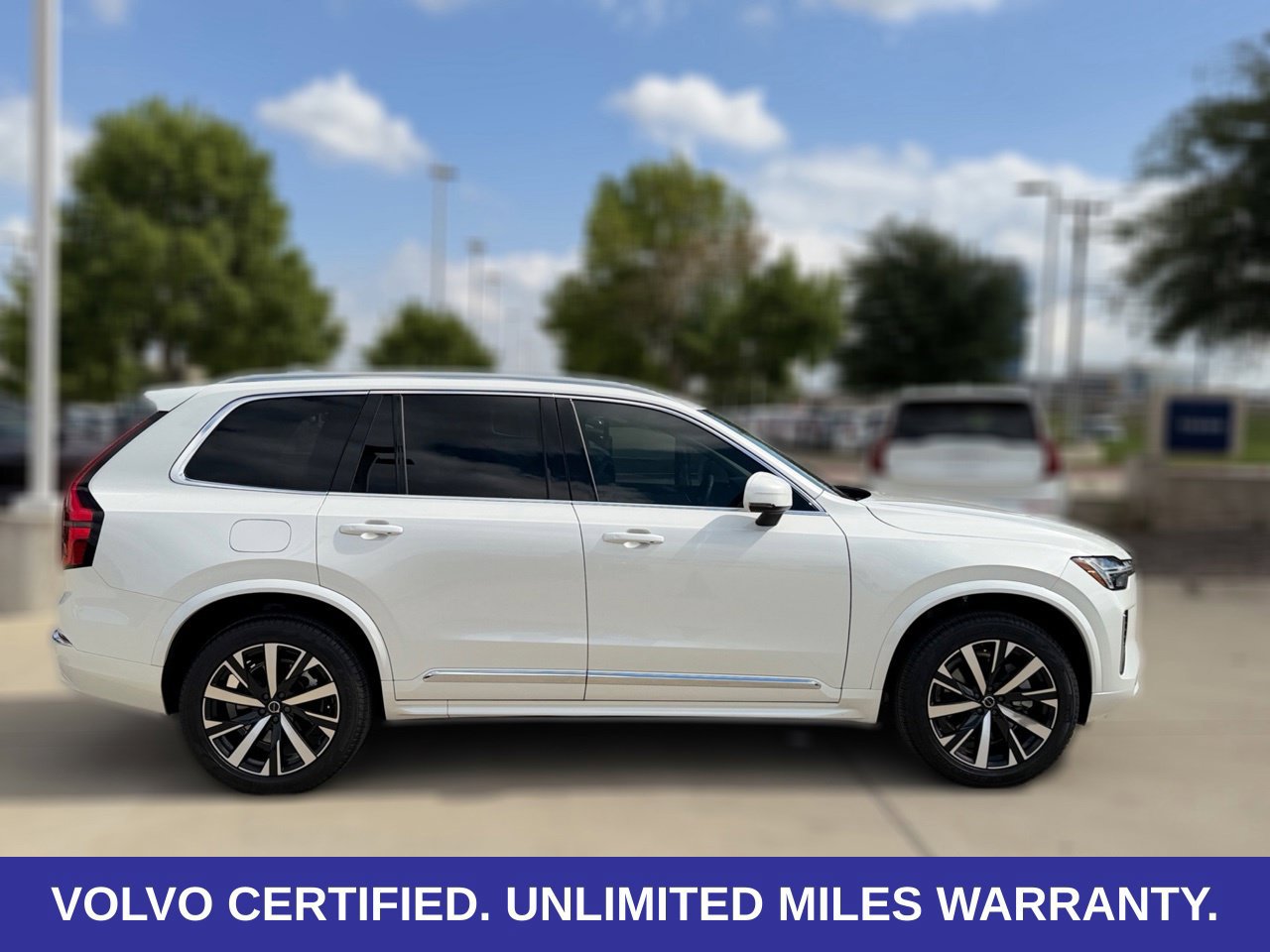 Certified 2025 Volvo XC90 B5 Core AWD/4WD image 6