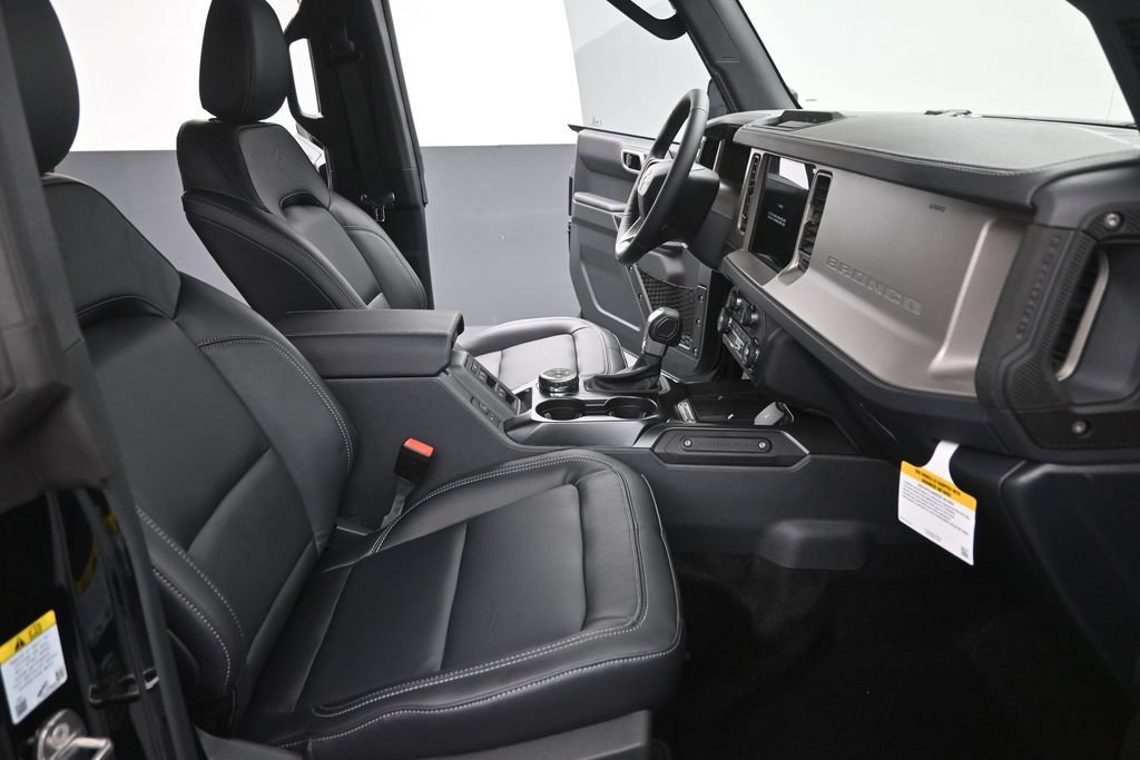 New 2026 Ford Bronco Outer Banks AWD/4WD image 24