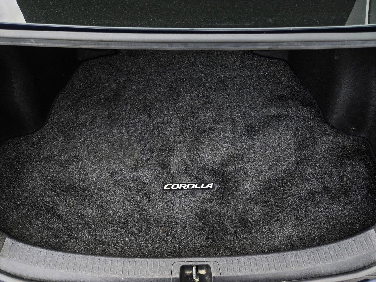 Certified 2021 Toyota Corolla LE w/ Carpet Mat Package (TMS) image 21