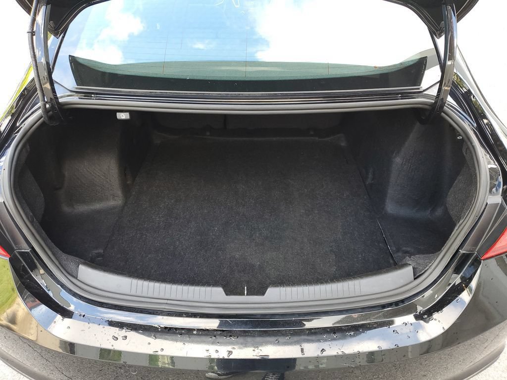 Used 2024 Chevrolet Malibu LT FWD image 8