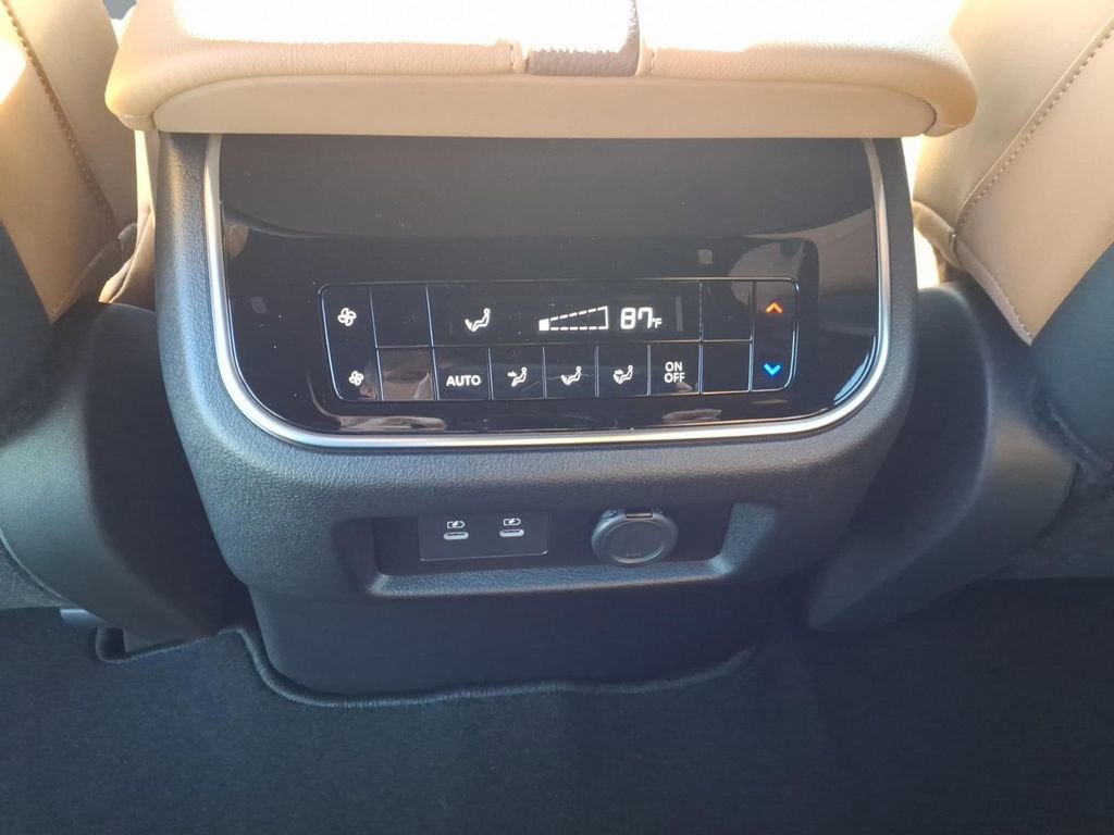 New 2026 Nissan Armada SL w/ Captain's Chari Seat Package RWD image 30
