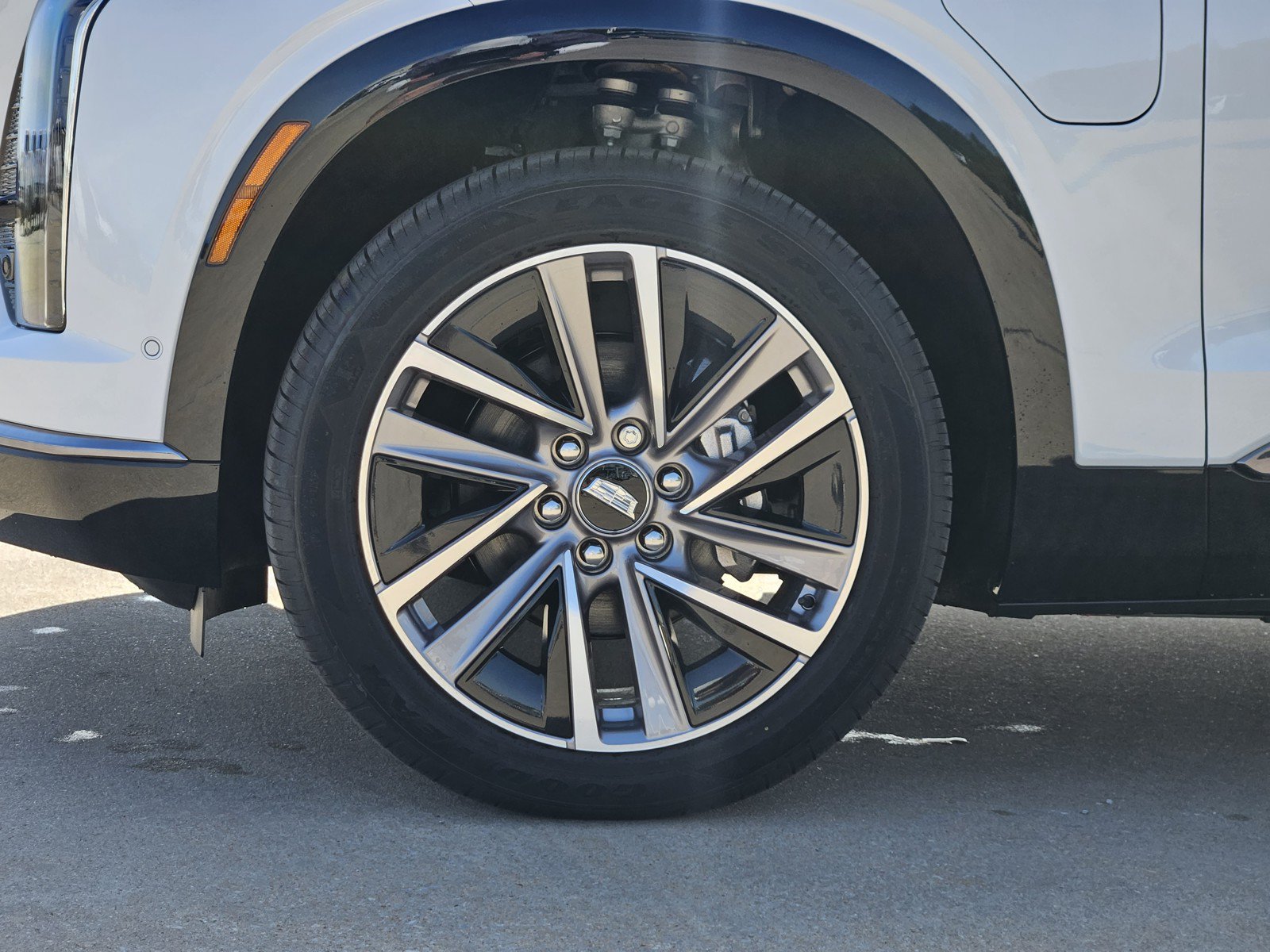 New 2027 Cadillac Vistiq Sport AWD/4WD image 7