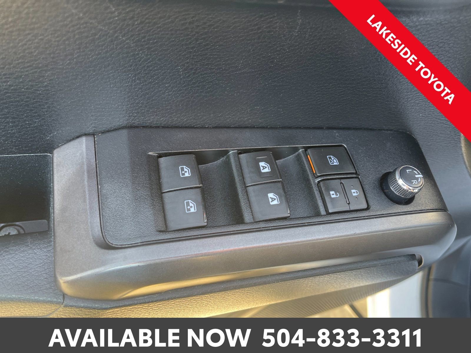 Used 2018 Toyota Tacoma TRD Sport image 23