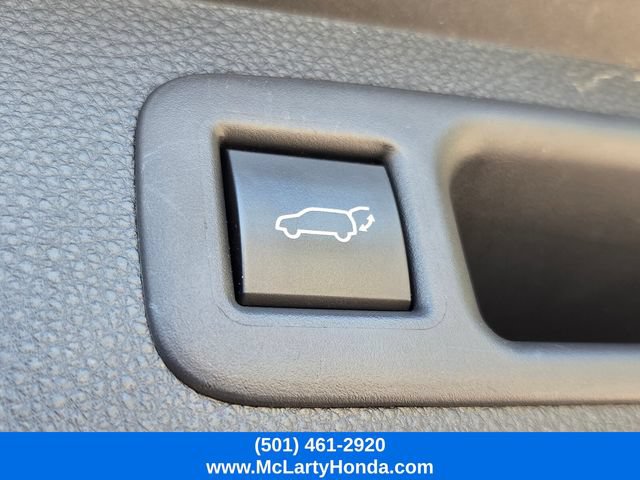 Used 2021 Toyota Highlander XLE FWD image 17