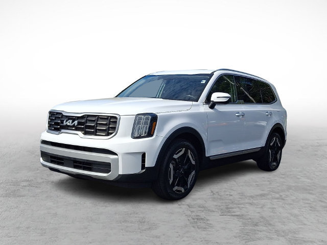 Used 2025 Kia Telluride S FWD image 3
