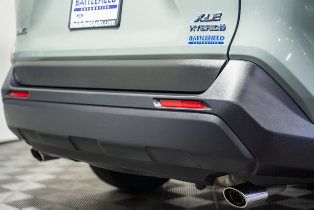 Certified 2022 Toyota RAV4 XLE Premium image 8