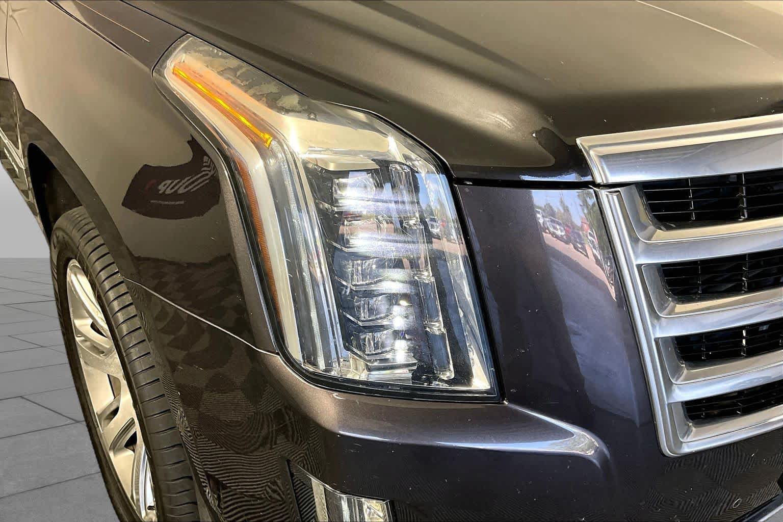 Used 2015 Cadillac Escalade ESV Premium RWD image 26
