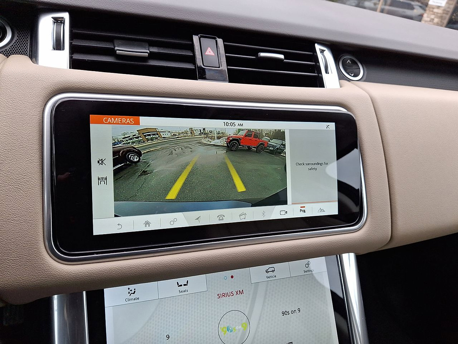 Used 2021 Land Rover Range Rover Sport SE image 23