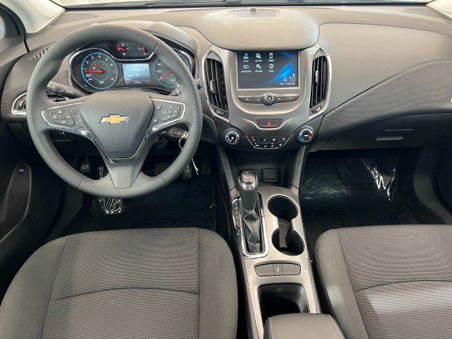Used 2016 Chevrolet Cruze LT FWD image 16