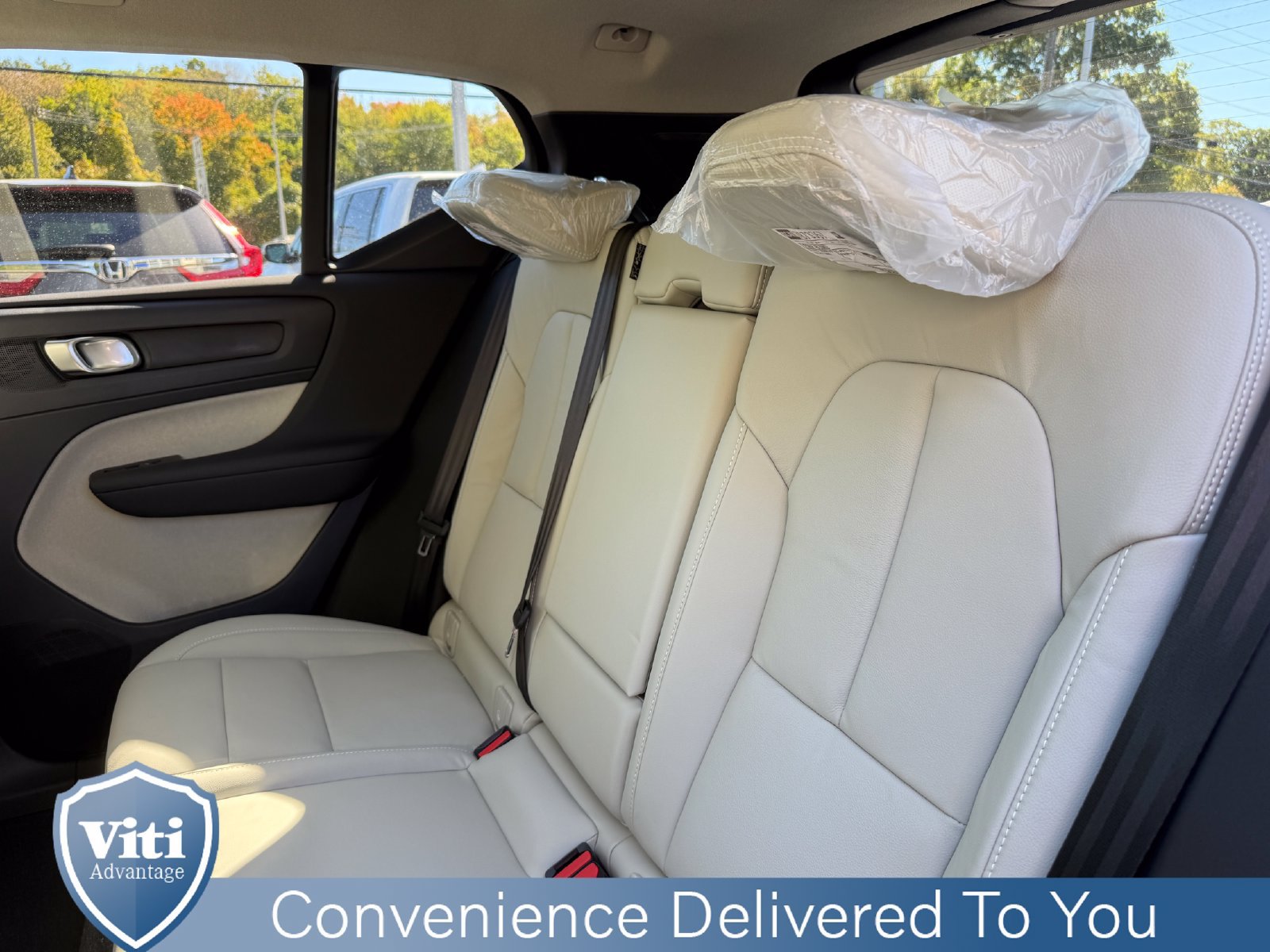 New 2026 Volvo XC40 B5 Plus w/ Protection Package Premier AWD/4WD image 14