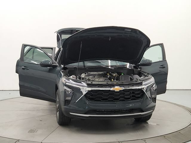 New 2026 Chevrolet Trax LT w/ LT Convenience Package FWD image 10