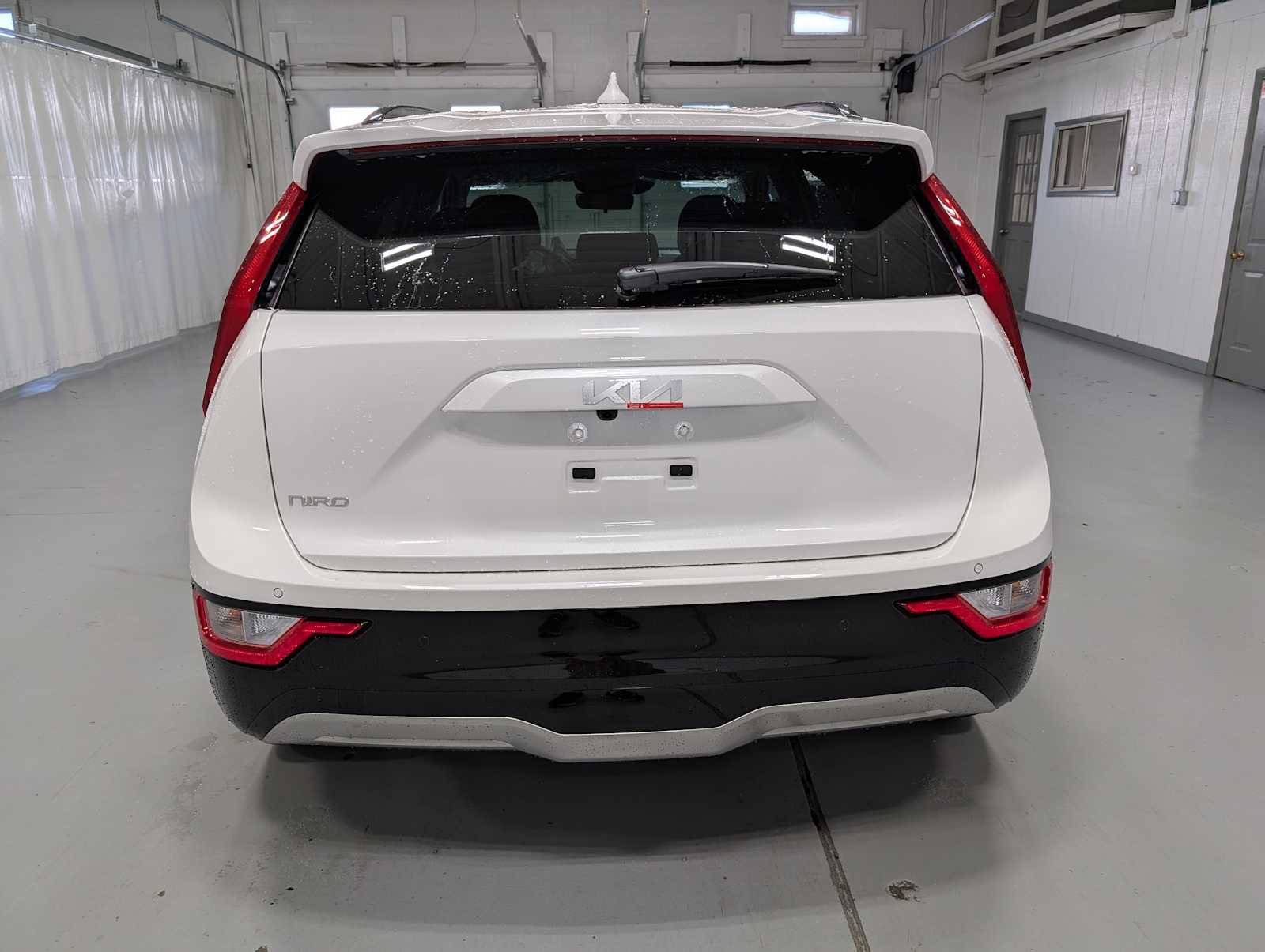 New 2025 Kia Niro Wind image 8