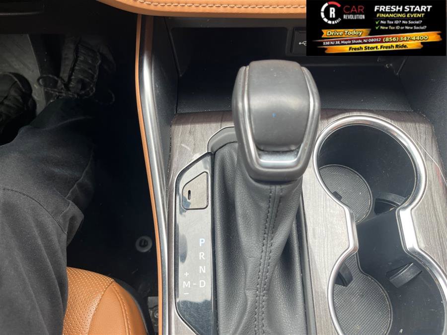 Used 2020 Toyota Highlander Platinum image 25