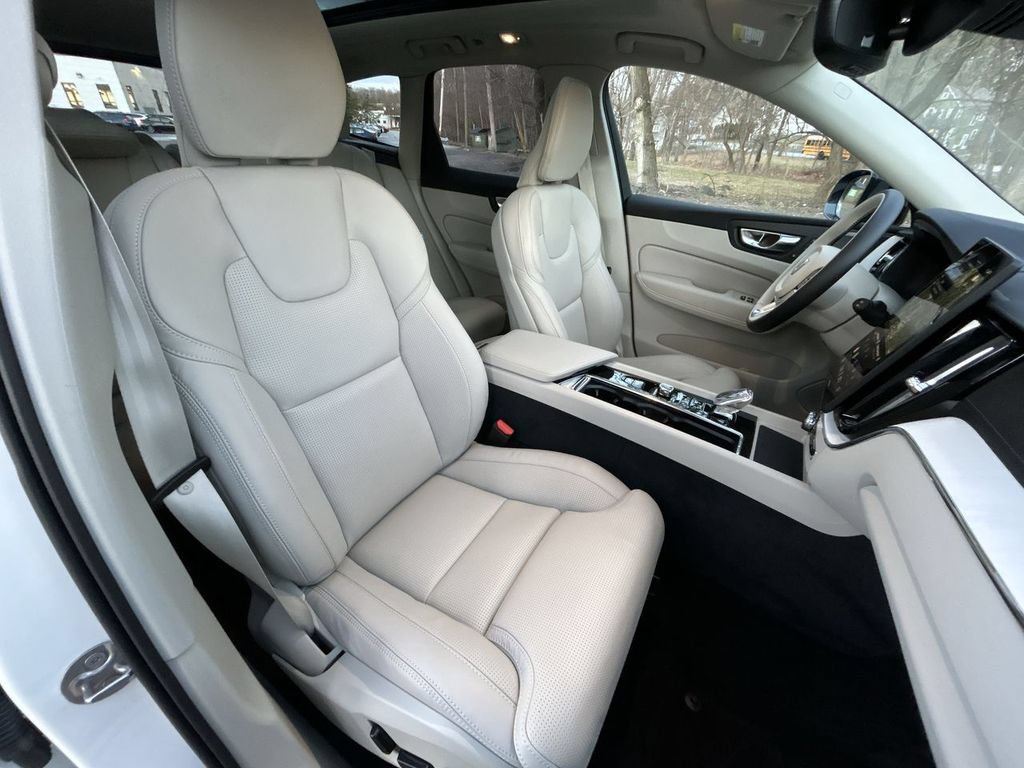 New 2026 Volvo XC60 T8 Ultra w/ Climate Package AWD/4WD image 25