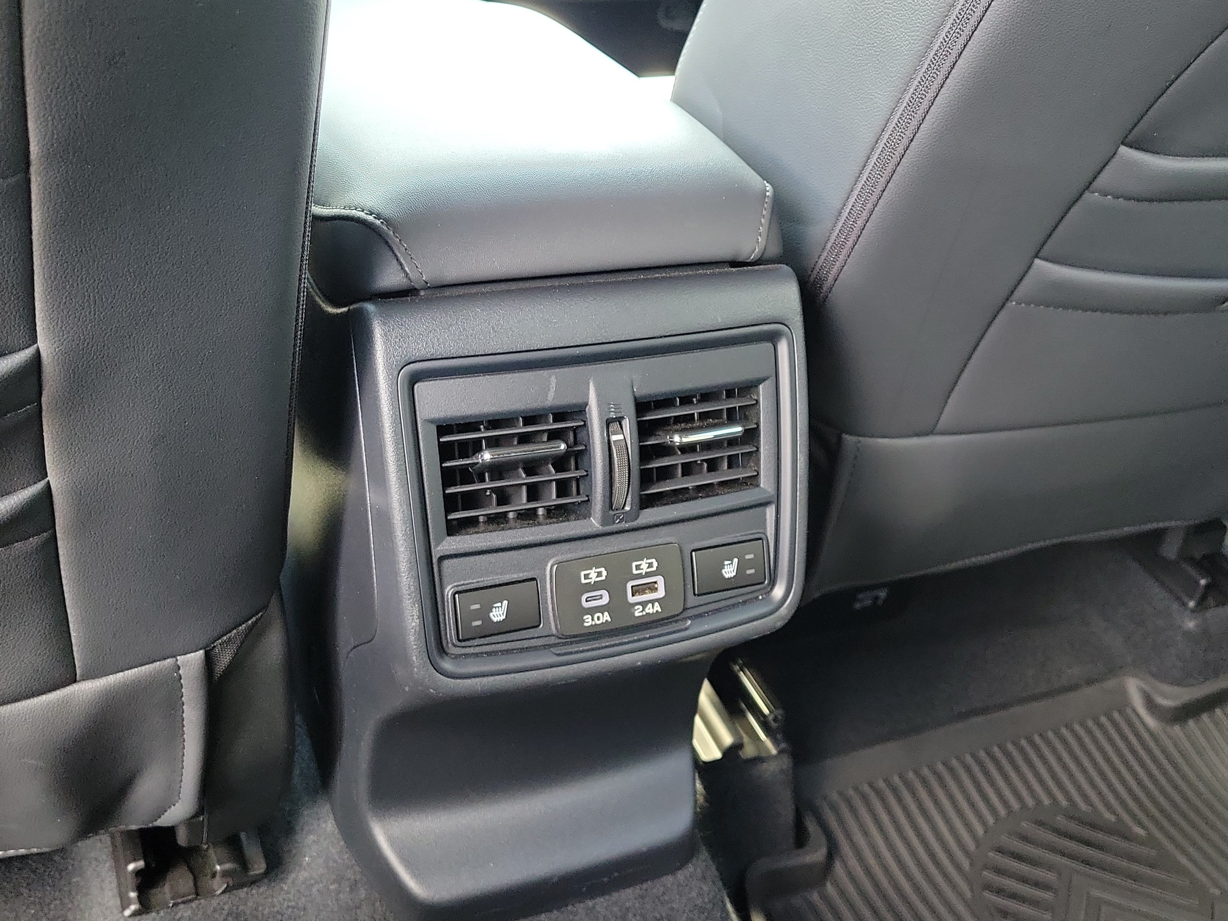 Certified 2026 Subaru Outback Touring AWD/4WD image 15