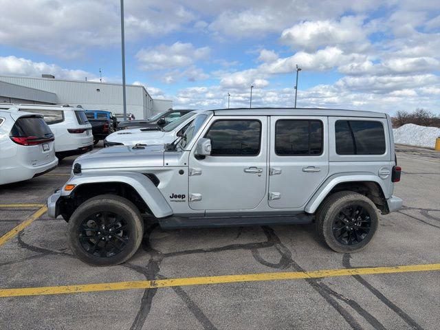 Used 2022 Jeep Wrangler Unlimited Sahara image 2