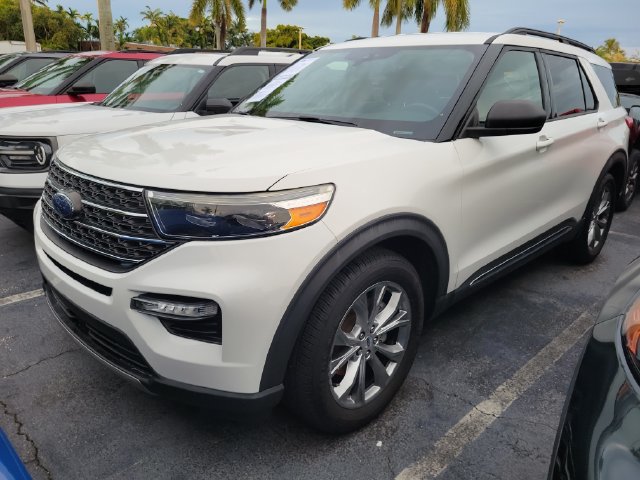 Used 2022 Ford Explorer XLT w/ Equipment Group 202A RWD image 28
