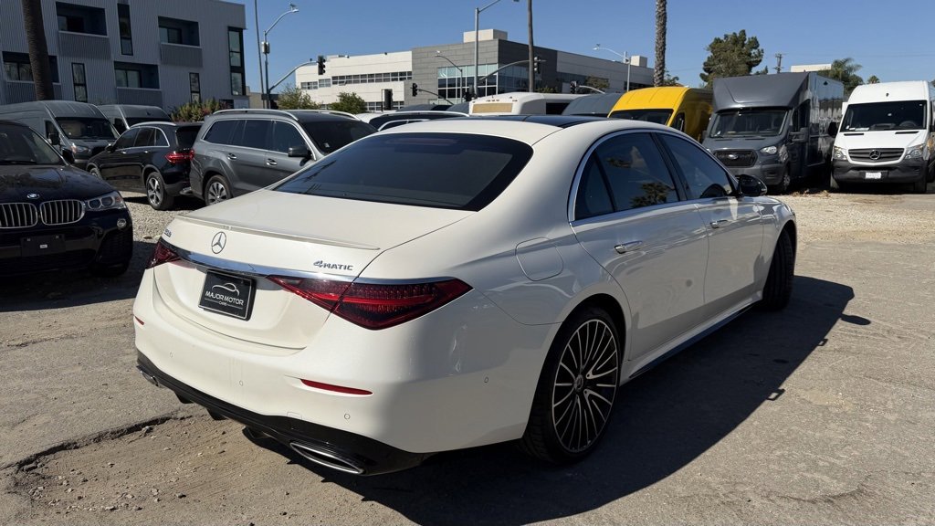Used 2022 Mercedes-Benz S 580 4MATIC Sedan w/ AMG Line Package image 4