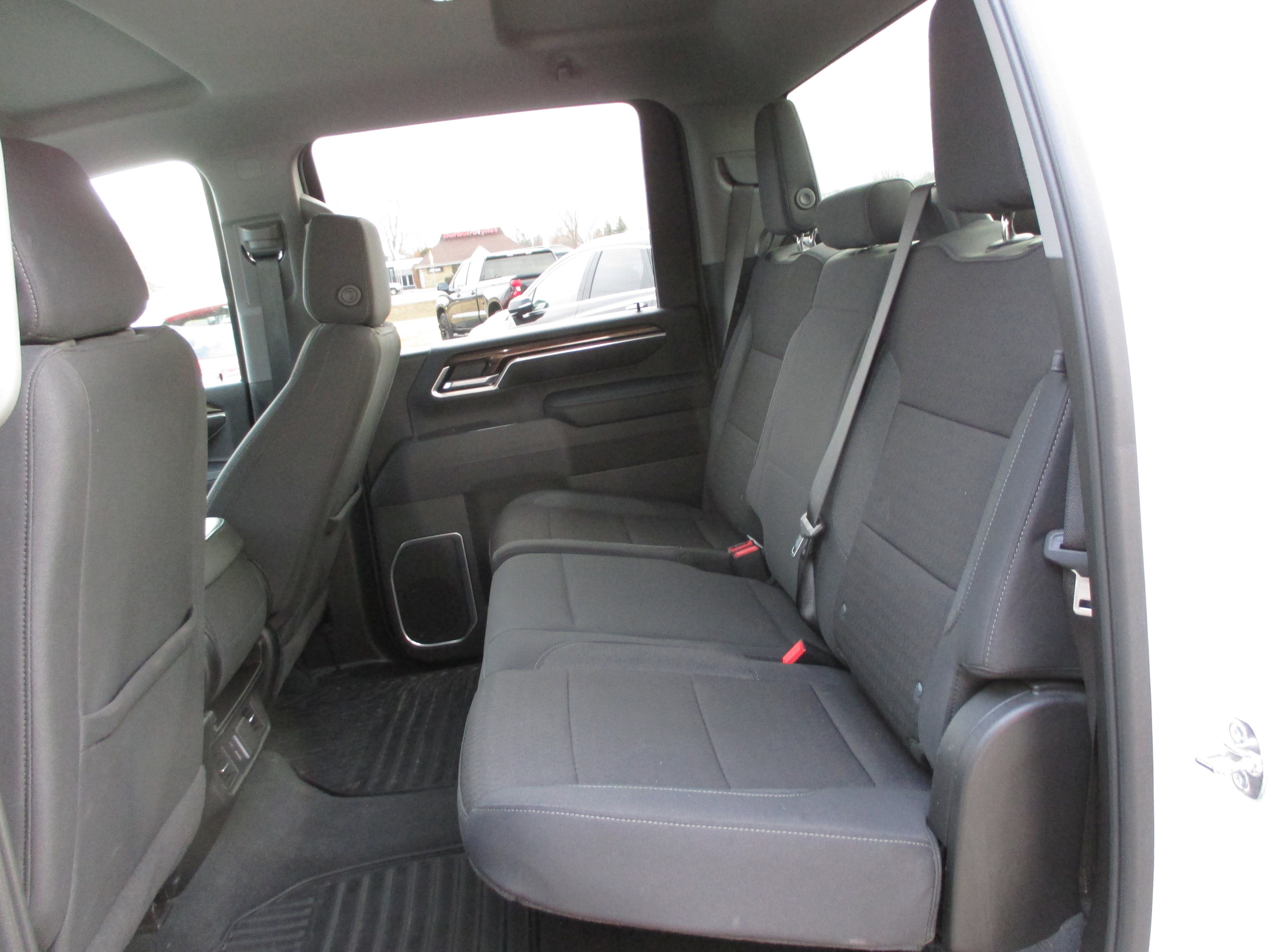 Used 2025 Chevrolet Silverado 2500 LT w/ Convenience Package image 10