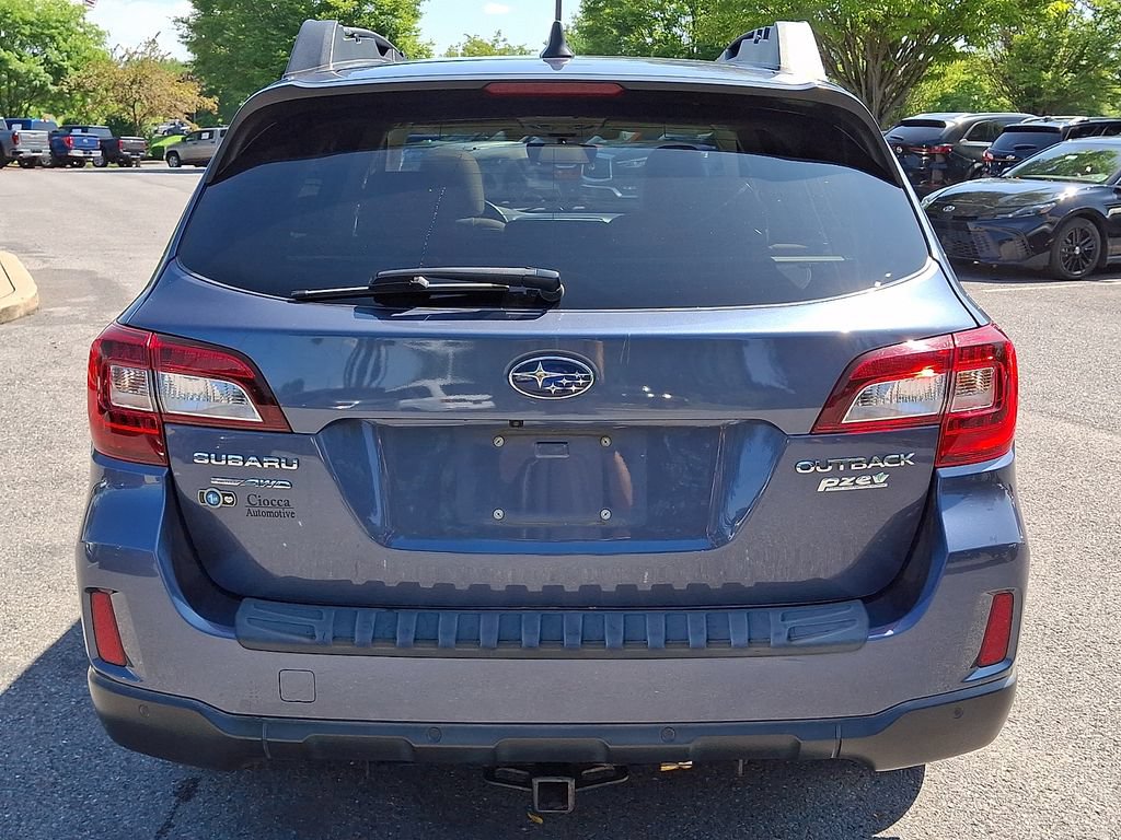 Used 2017 Subaru Outback 2.5i Limited AWD/4WD image 8